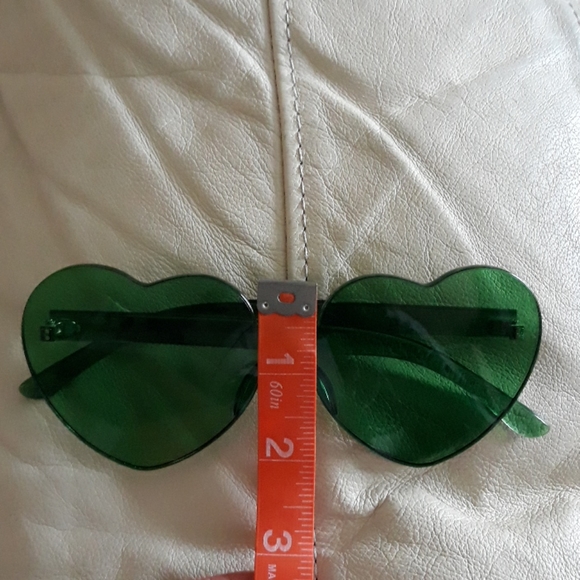 Sunglasses - Picture 5 of 6